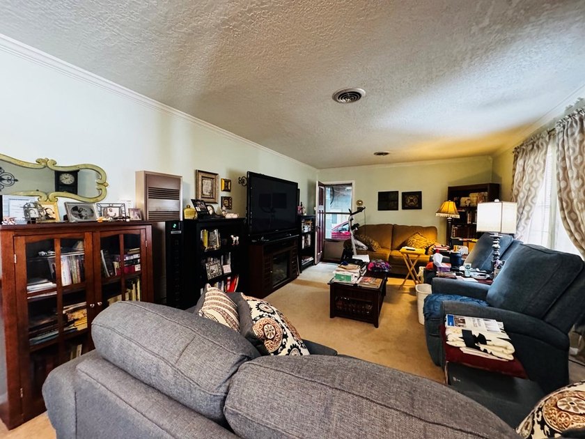 Country living at its finest! Charming 2-bedroom, 1-bath home on - photo 5