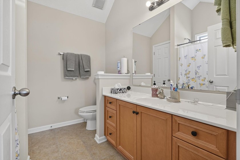 Welcome to 308 Barton Loop - a beautifully maintained 3-bedroom - photo 11