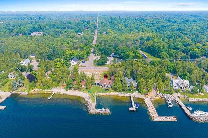 A true needle in a haystack! This rare 125-foot waterfront - photo 14