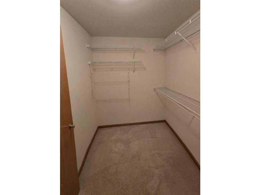 Discover your new home in this charming third floor condo - photo 19