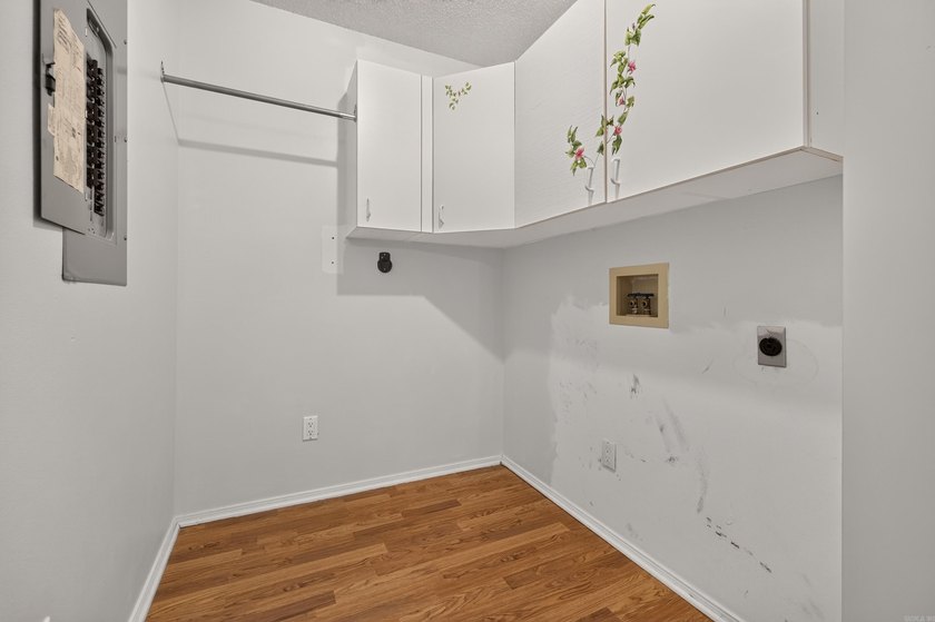 Private and spacious home surrounded by nature on all sides! - photo 29