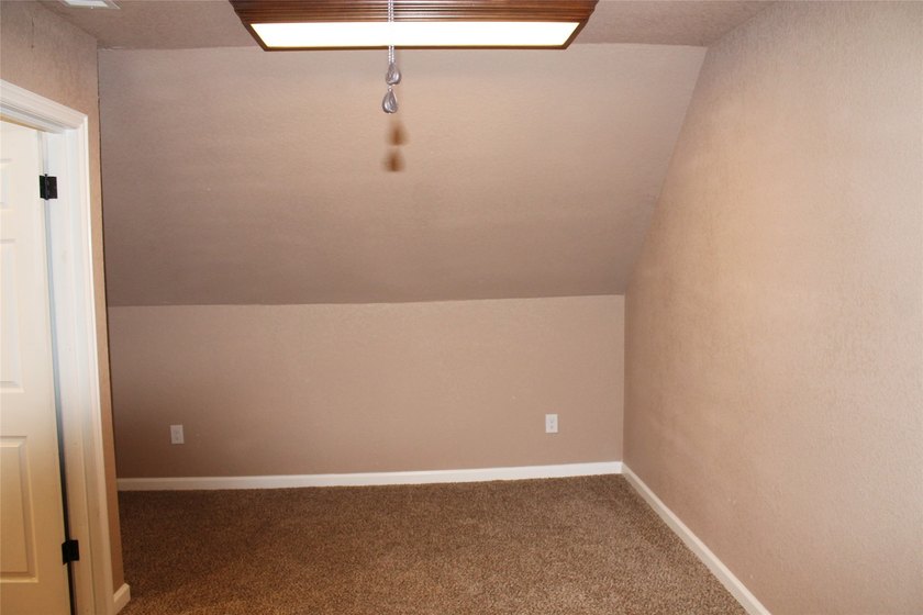 Come discover the charm and versatility of this beautiful - photo 36