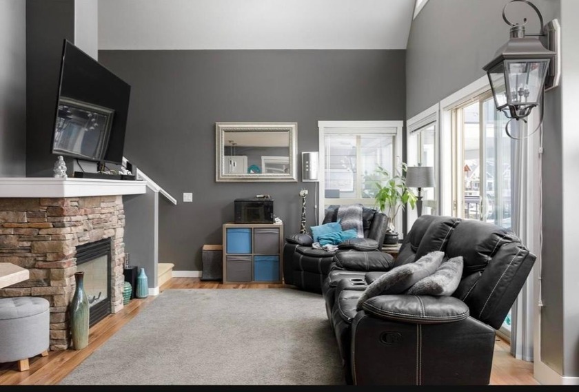 INVESTORS ! ! FIRST TIME HOME BUYERS !!!!Welcome to La Casa - photo 7