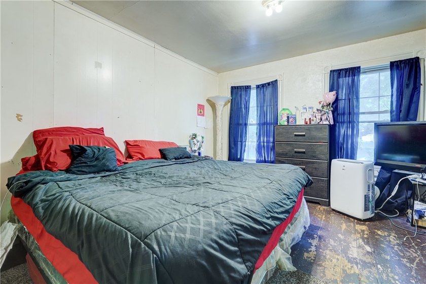 Great investment opportunity for shrewd investors or possible - photo 13