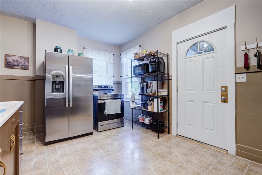 Great investment opportunity for shrewd investors or possible - photo 16