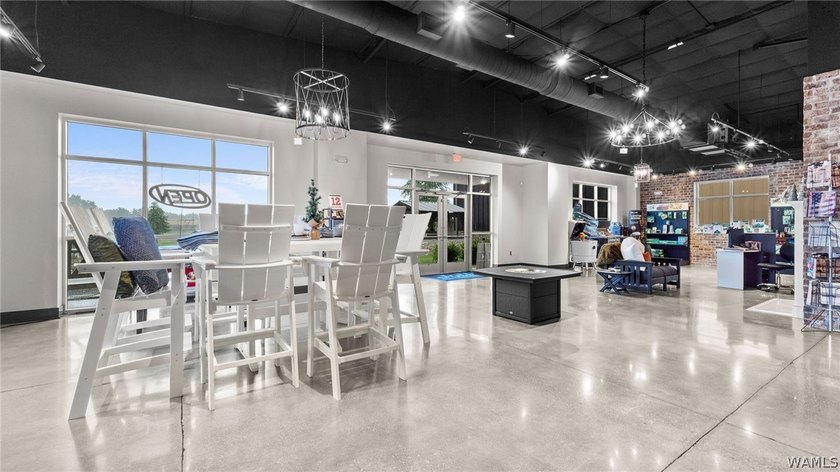 Exceptional multi-use office and industrial property featuring 6 - photo 6