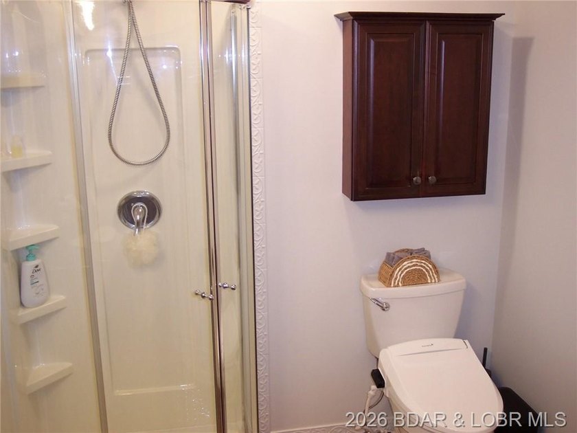 NEW PRICE- Seller has found their new forever home so new buyer - photo 38
