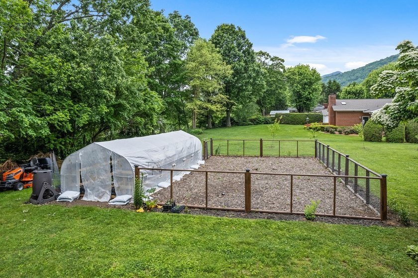 Experience elevated mountain living with the rare combination of - photo 42