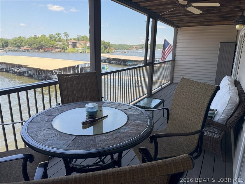 This is a really nice highly desired WALK IN unit with LVP - photo 19