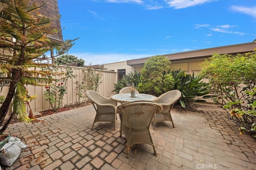 Embrace the beach lifestyle at 9696 Monte Carlo Circle, a - photo 21