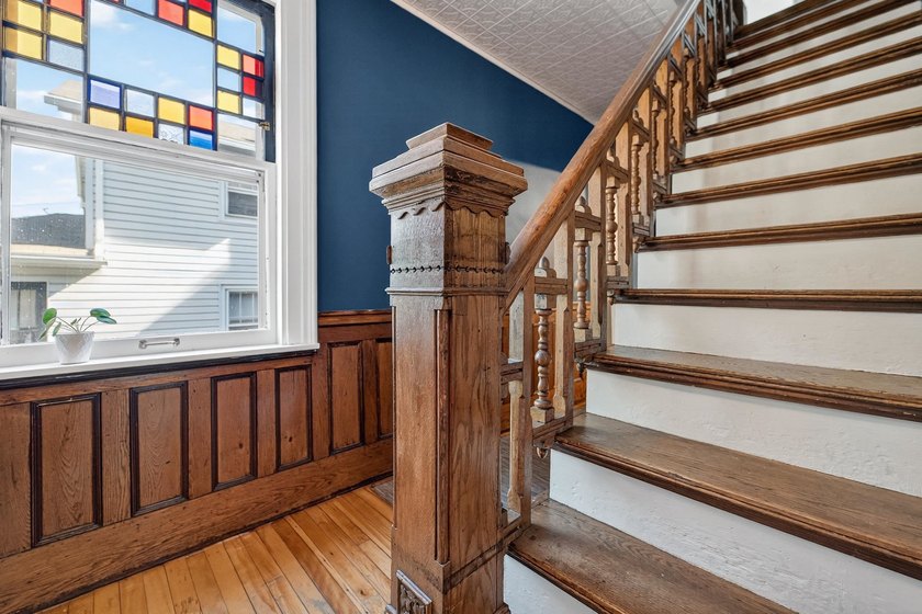 Perfect house in a prime location!! Welcome home to this - photo 26