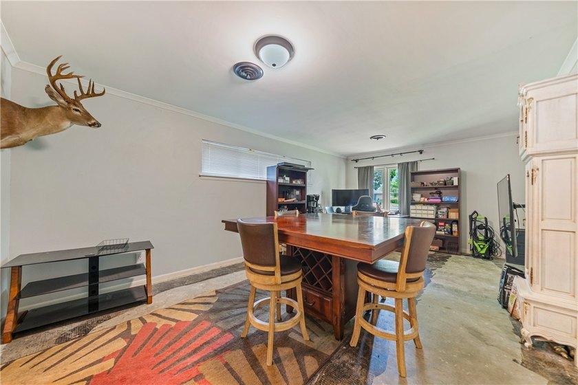 Positioned on a charming corner lot in the established East - photo 4