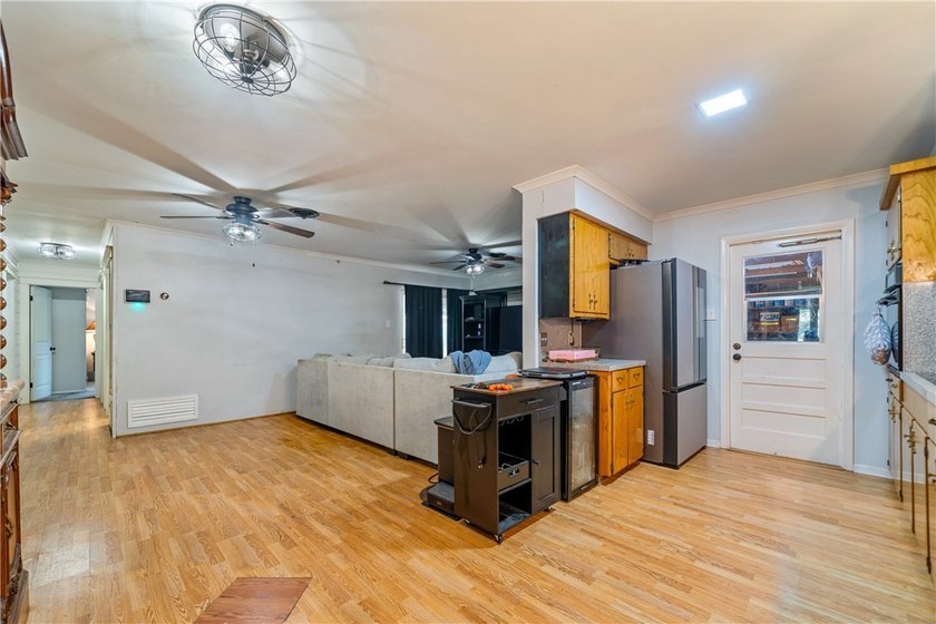 Positioned on a charming corner lot in the established East - photo 6