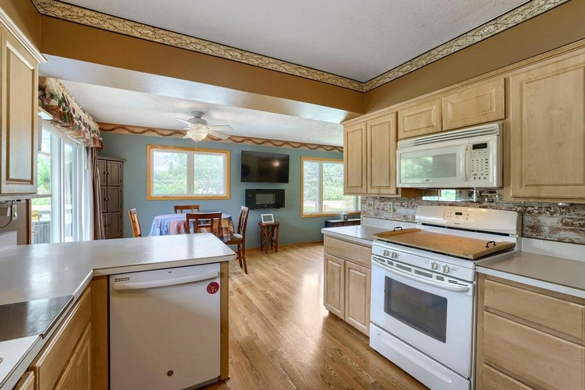 Welcome home to this beautifully maintained split-entry nestled - photo 12