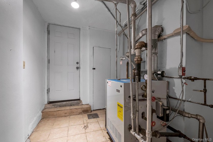 Welcome to this beautifully maintained and exceptionally bright - photo 15