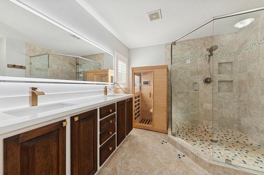 Welcome to this beautifully updated lakefront estate residence - photo 15