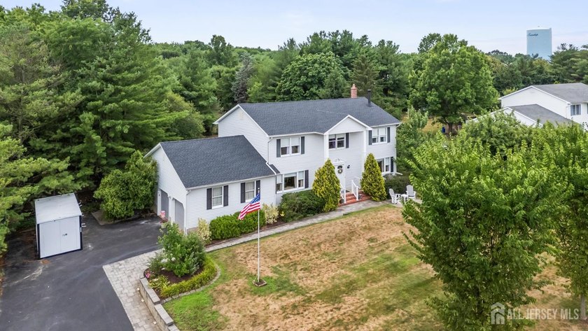Welcome home! Center Hall Colonial in Heritage Chase with so - photo 36