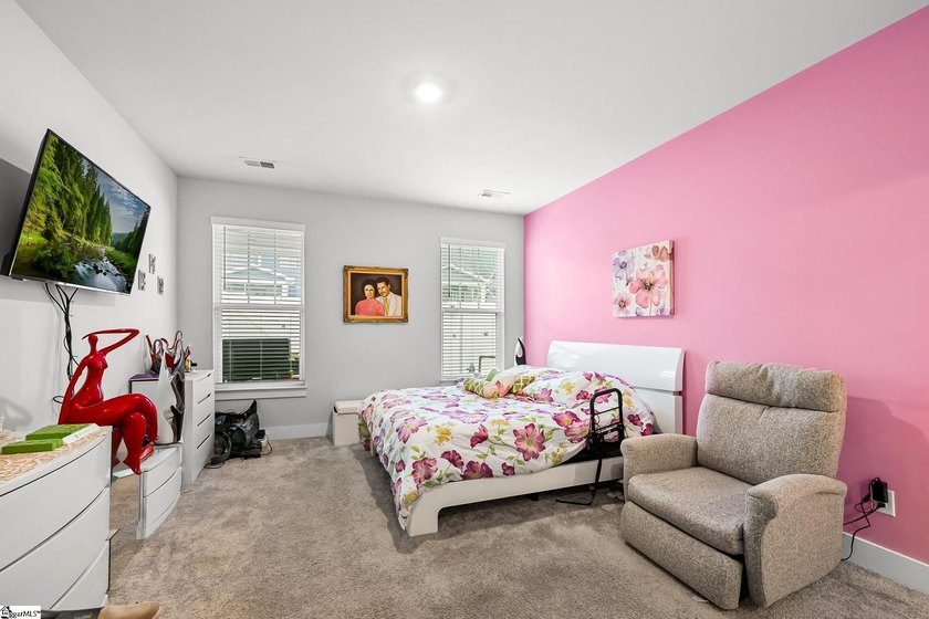 Welcome home to this beautifully designed townhome in the heart - photo 15