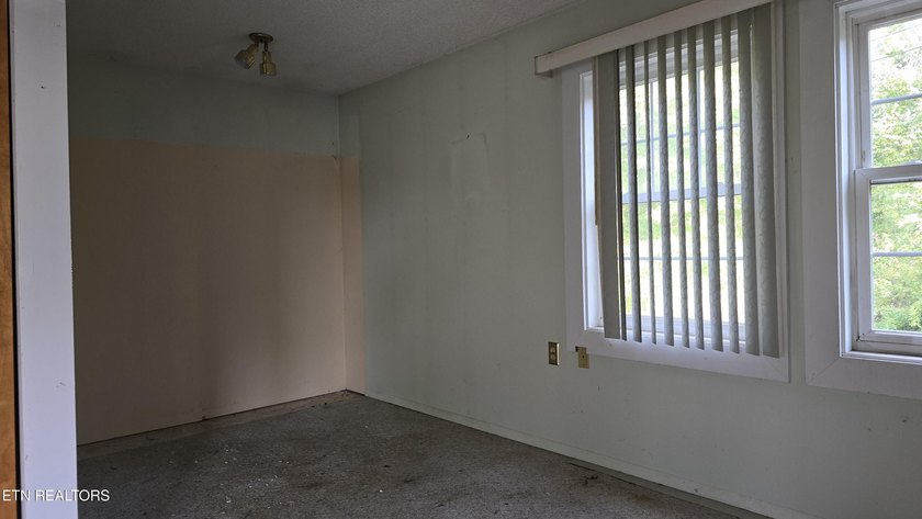 Full rehab opportunity on Mohawk Lake in the sought-after Lake - photo 18