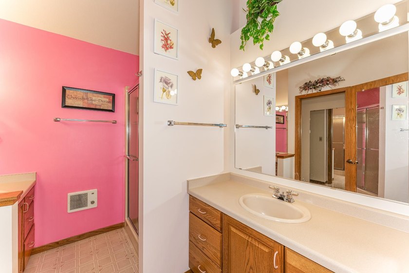 Welcome to this spacious Northwoods waterfront retreat on - photo 16