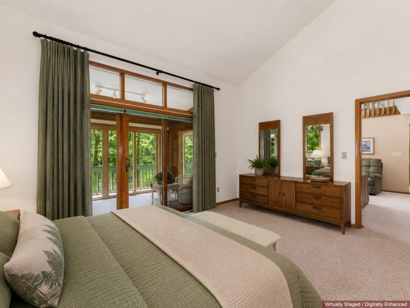 Welcome to this spacious Northwoods waterfront retreat on - photo 18
