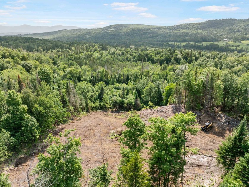 NEW PARCEL AVAILABLE! This beautiful property features a newly - photo 18