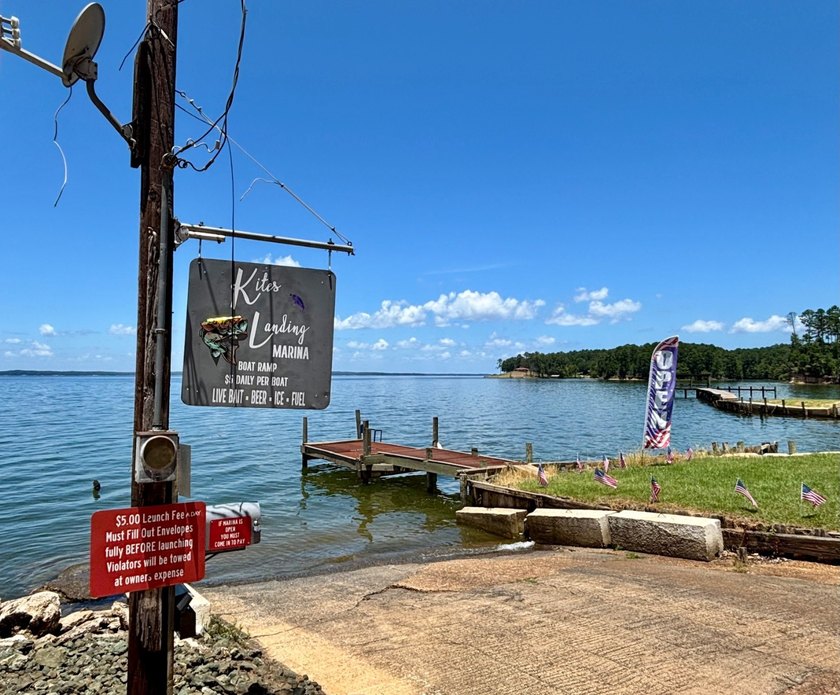 Located on the beautiful Toledo Bend, this established - photo 20
