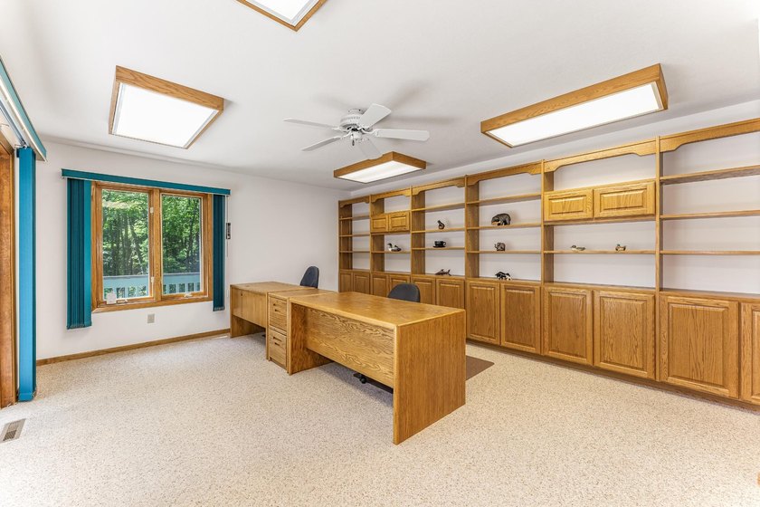 Welcome to this spacious Northwoods waterfront retreat on - photo 23