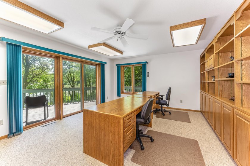 Welcome to this spacious Northwoods waterfront retreat on - photo 24