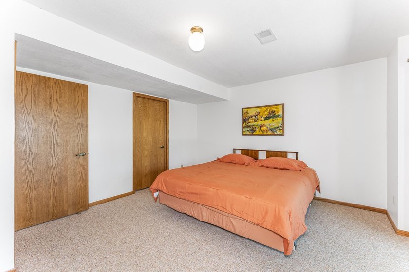 Welcome to this spacious Northwoods waterfront retreat on - photo 34