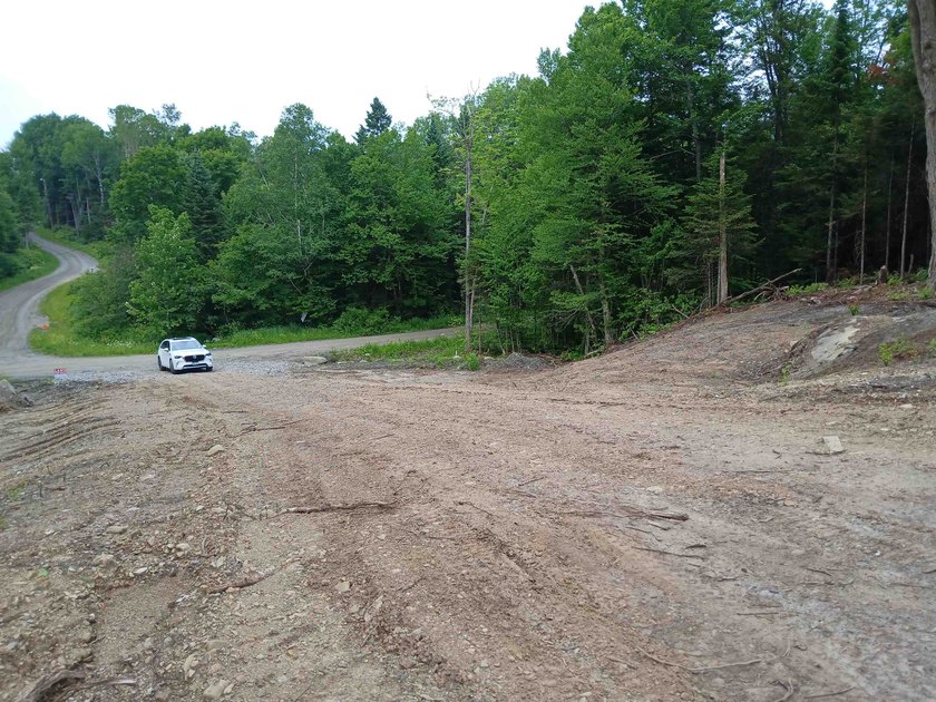 NEW PARCEL AVAILABLE! This beautiful property features a newly - photo 34