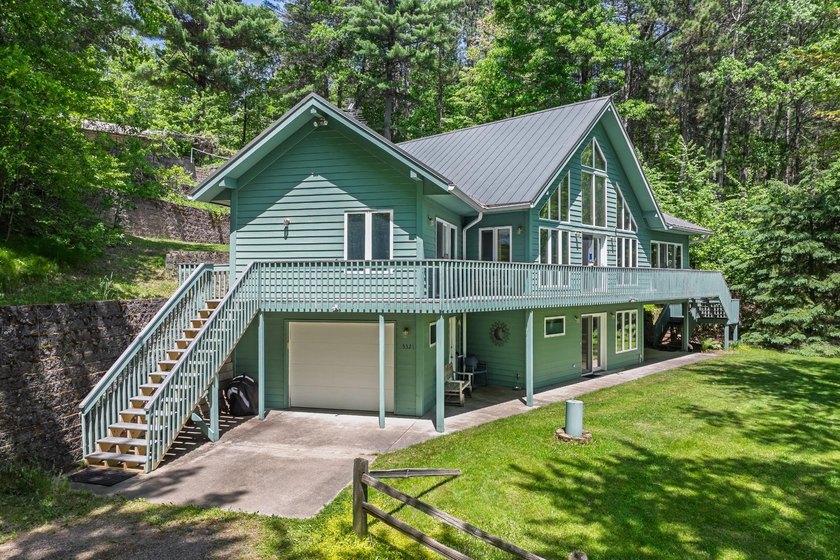 Welcome to this spacious Northwoods waterfront retreat on - photo 42