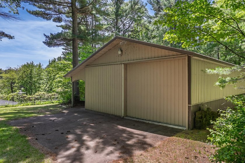 Welcome to this spacious Northwoods waterfront retreat on - photo 55