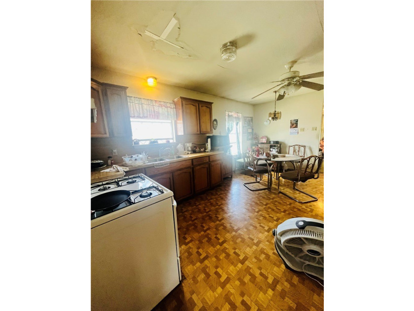 Charming investment opportunity meets endless potential. This - photo 7