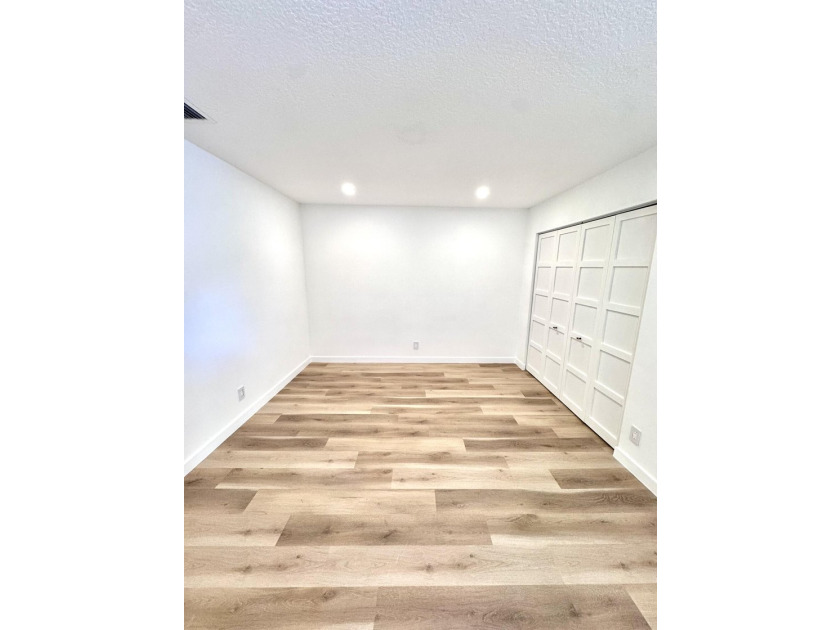Move-in ready! Beautifully updated 2-bedroom, 2-bathroom CBS - photo 16