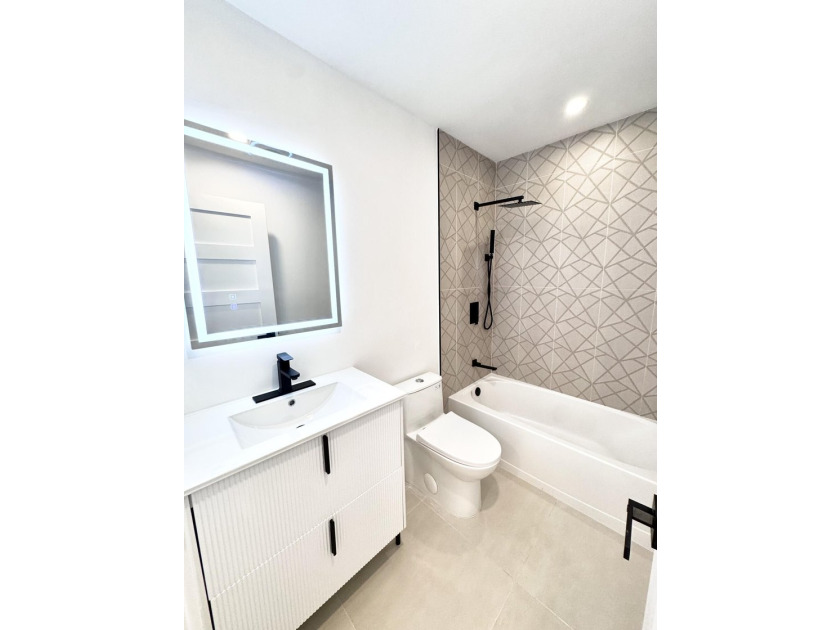 Move-in ready! Beautifully updated 2-bedroom, 2-bathroom CBS - photo 19
