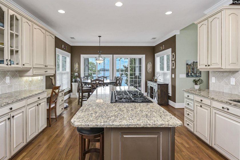 Welcome to Timberlake Estates. Start your day with coffee on the - photo 25