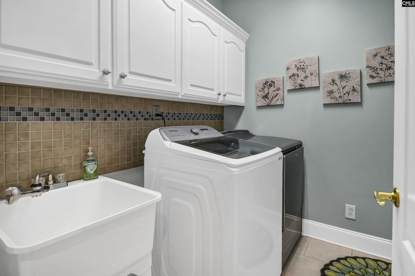 Welcome to Timberlake Estates. Start your day with coffee on the - photo 35