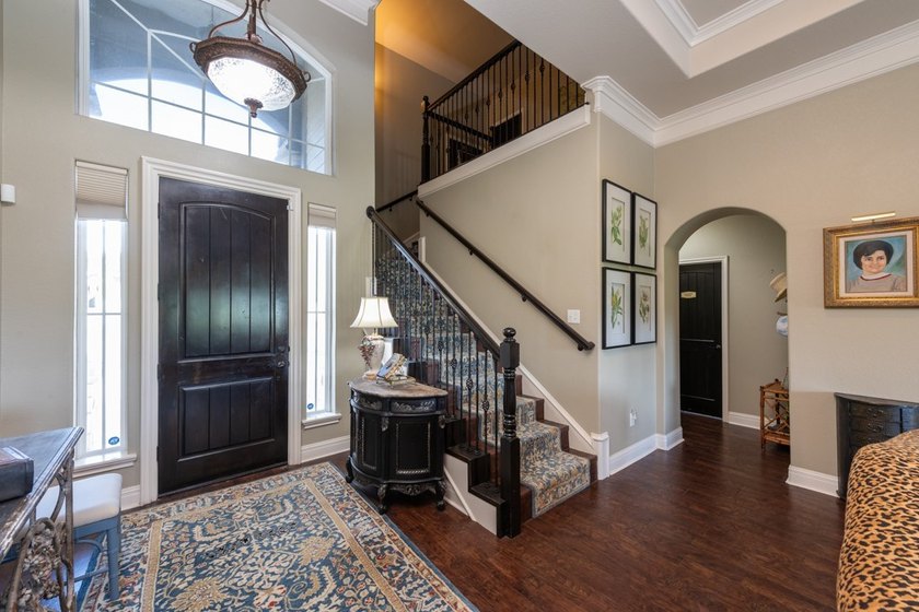 STUNNING CUSTOM WATERFRONT HOME IN THE PRESTIGIOUS CARMEL HILLS - photo 5