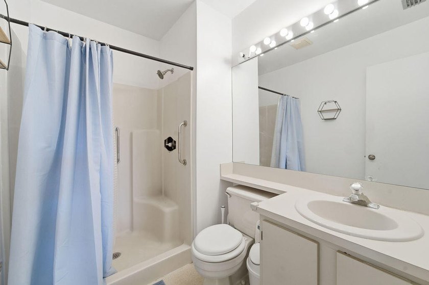 Welcome to Chasewood North in the heart of Jupiter! This - photo 16