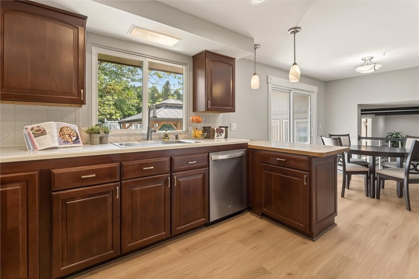 This isn't just a 4-bedroom, 3.5-bath home-it's packed with the - photo 20