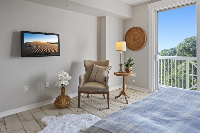 The buyer's condo did not close, so this contract fell through - photo 38