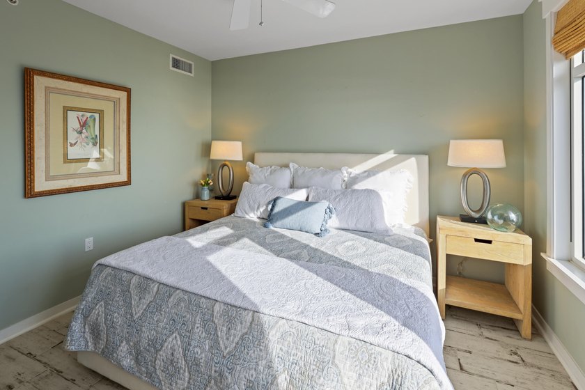 The buyer's condo did not close, so this contract fell through - photo 47
