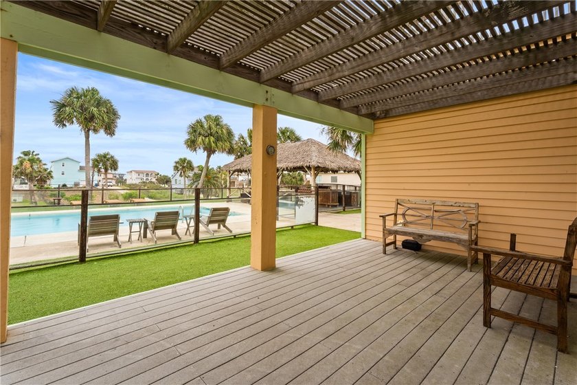 *Summer Place* is one of Port Aransas' most iconic coastal - photo 3