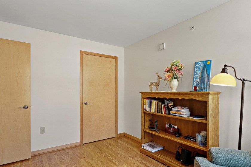 Experience urban living at Metropolitan Place! This sought-after - photo 16