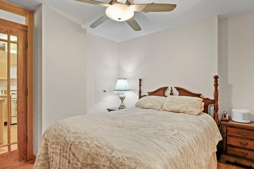 Experience urban living at Metropolitan Place! This sought-after - photo 21