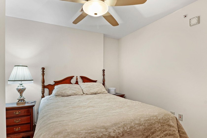 Experience urban living at Metropolitan Place! This sought-after - photo 22