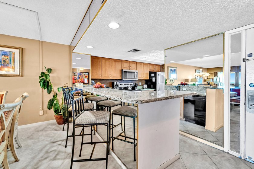 Coastal Charm Meets Everyday Comfort - 1BR Beachside Condo! - photo 7