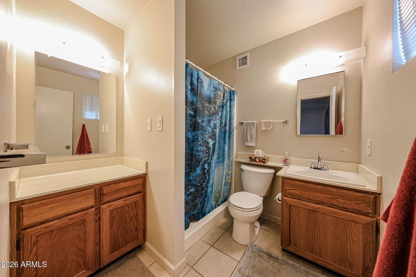 Welcome to Phase 1 of Sun City! This Ready-To-Enjoy 2-BDRM - photo 11
