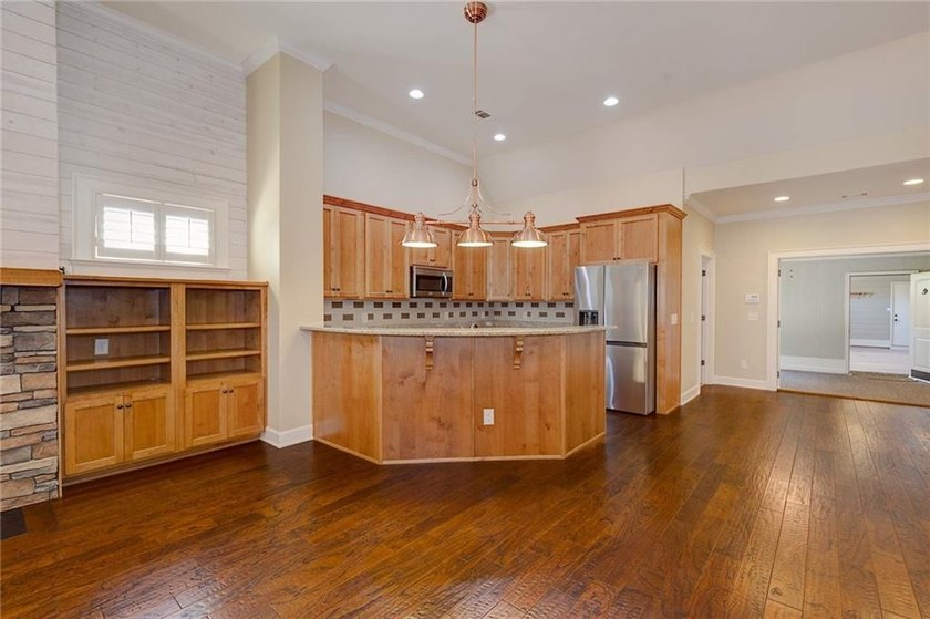 Welcome to 3315 Double Eagle Lane, where low-maintenance living - photo 7
